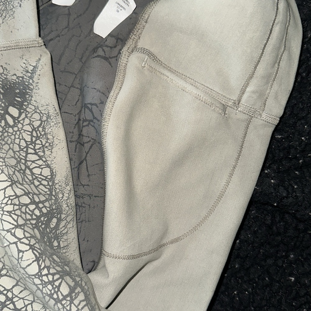 Lululemon Wunder Train High-Rise Pants - Picture 5 of 6